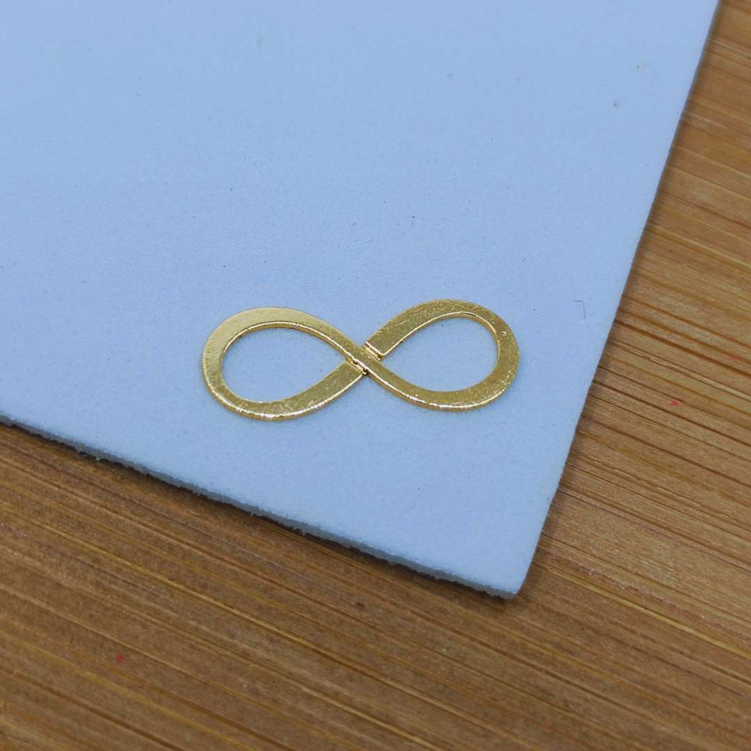 Conector Gold Filled Infinito Plano 20 mm - Paquete de 1 Unidades