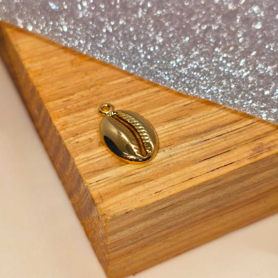 Dije Gold Filled Concha de Caracol 16 mm - Paquete de 1 Unidades