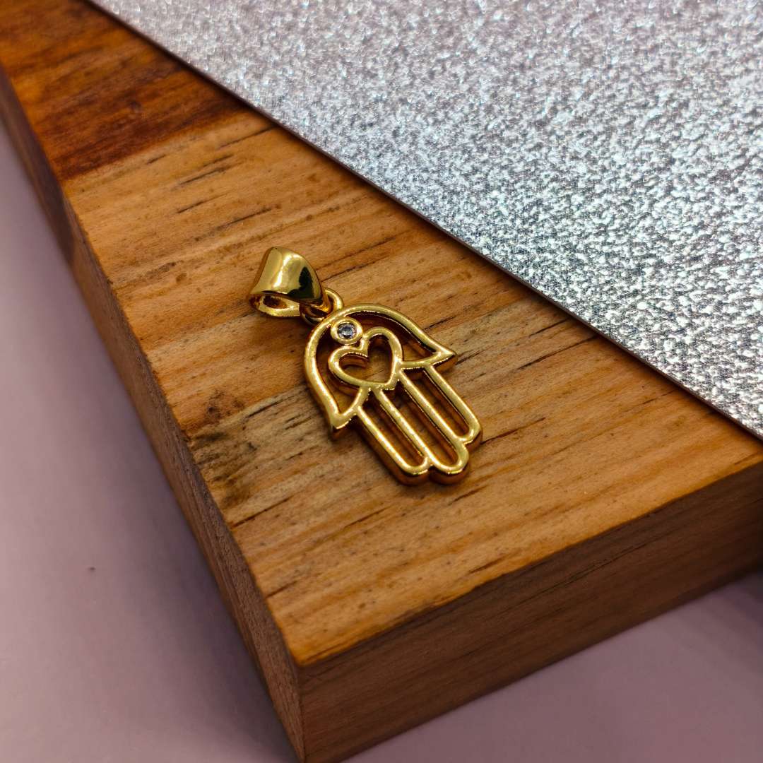 Dije Gold Filled Zircon Mano de Fatima Corazon 15 mm - Paquete de 1 Unidades