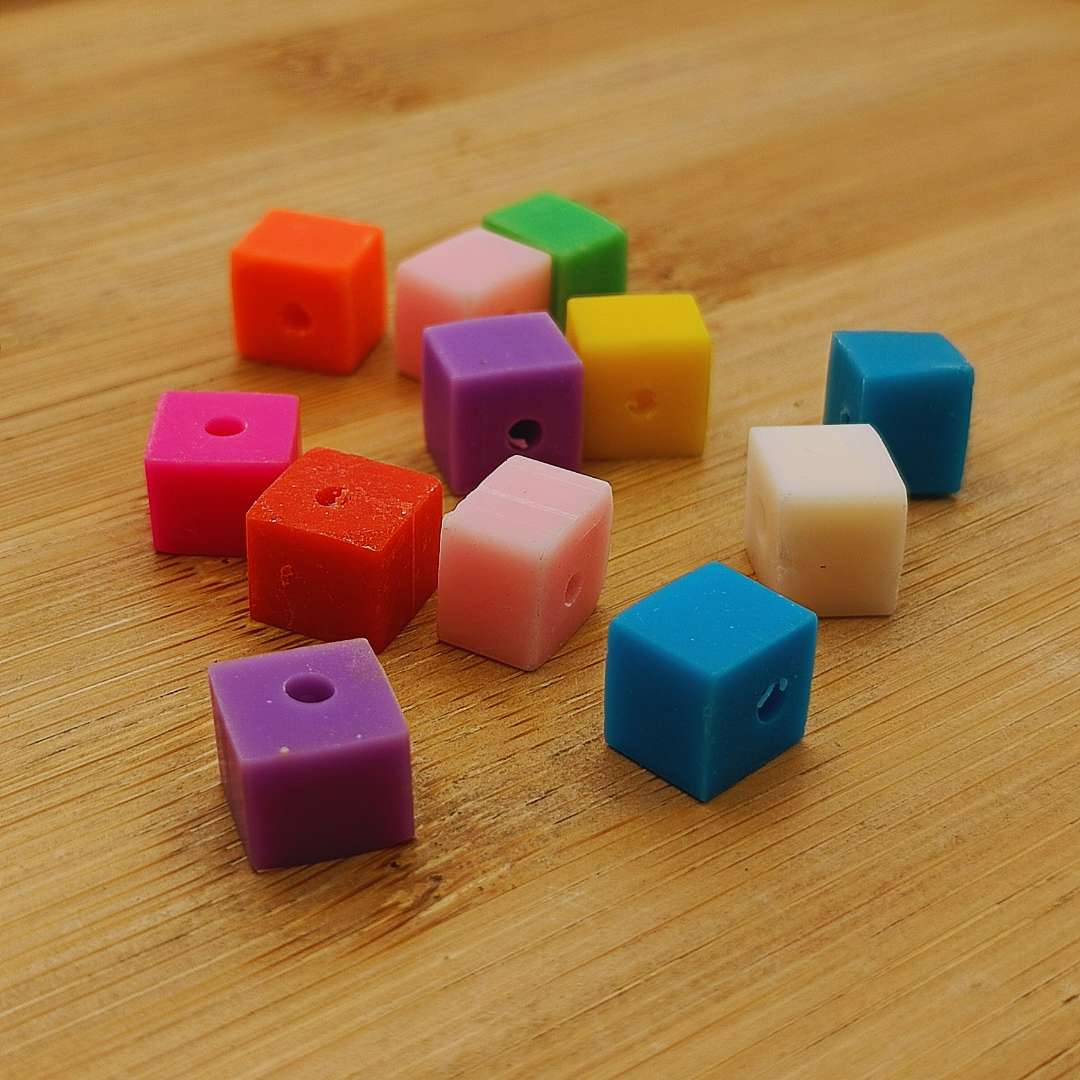 Cubo Fimo Cubo 09 mm - Paquete de 12 Unidades