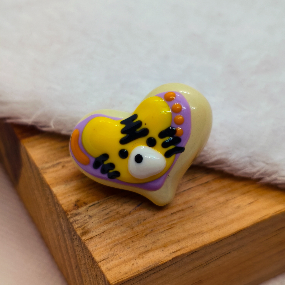 Pasador Acrilico Corazon Gato Mate 30 mm - Paquete de 1 Unidades