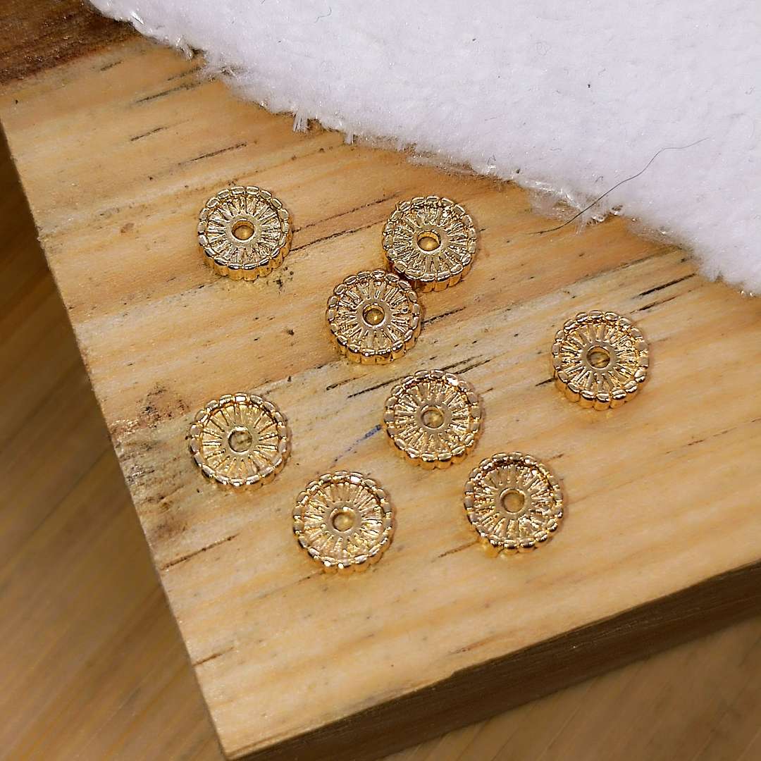 Separador Gold Filled Arandela Rayada 06 mm - Paquete de 8 Unidades