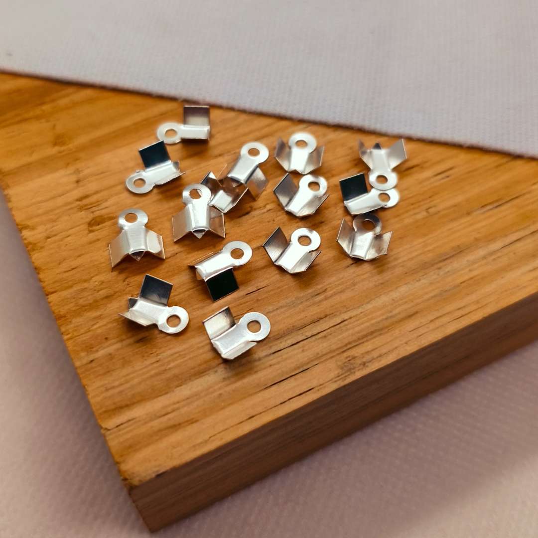 Terminal Fantasia Plano Para cuero 04 mm - Paquete de 100 Unidades