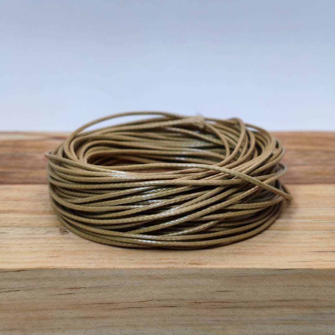 Cuero Sintetico Piel de Serpiente 01 mm  -  Madeja de 10 Metros