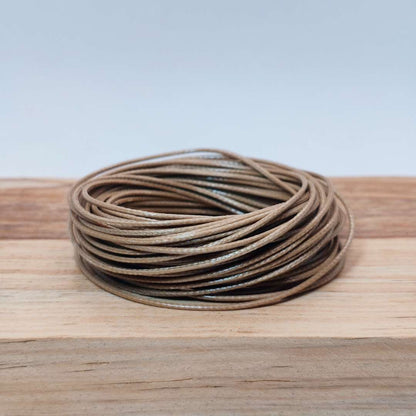 Cuero Sintetico Piel de Serpiente 01 mm  -  Madeja de 10 Metros