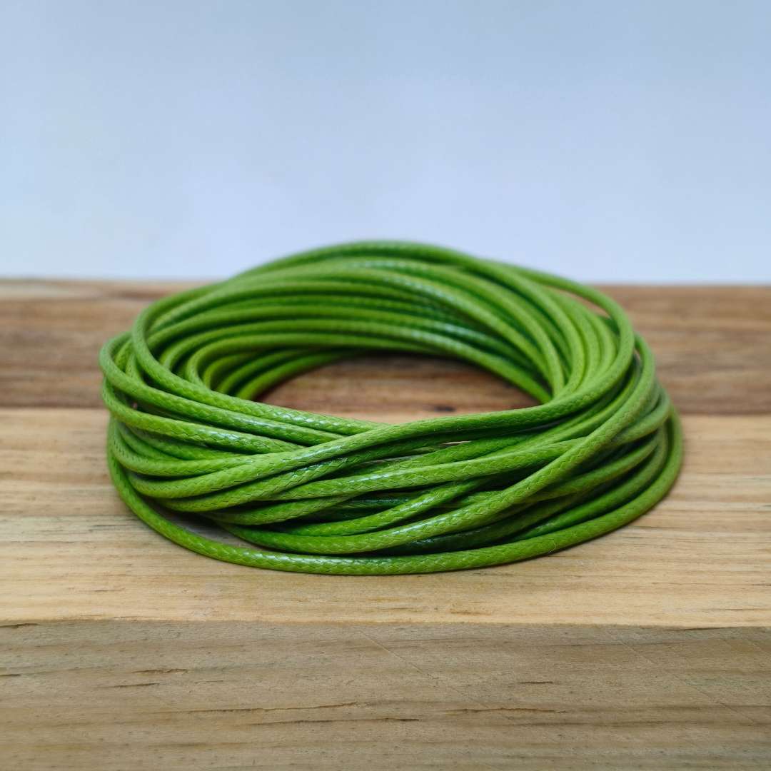 Cuero Sintetico Piel de Serpiente 1,5 mm  -  Madeja de 5 Metros
