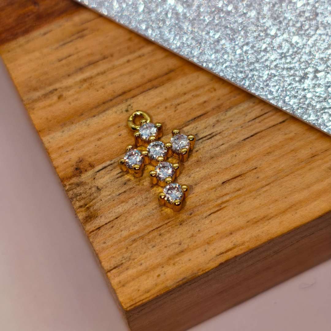 Dije Gold Filled Zircon Cruz Rombos 15 mm   -  Paquete de 1 Unidades