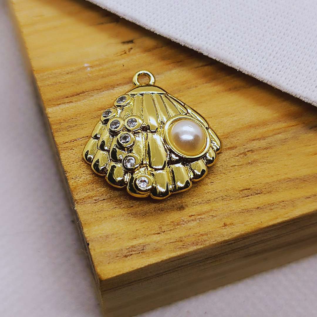 Dije Gold Filled Zircon Ostra Cerrada Con Perla 20 mm  -  Paquete de 1 Unidades