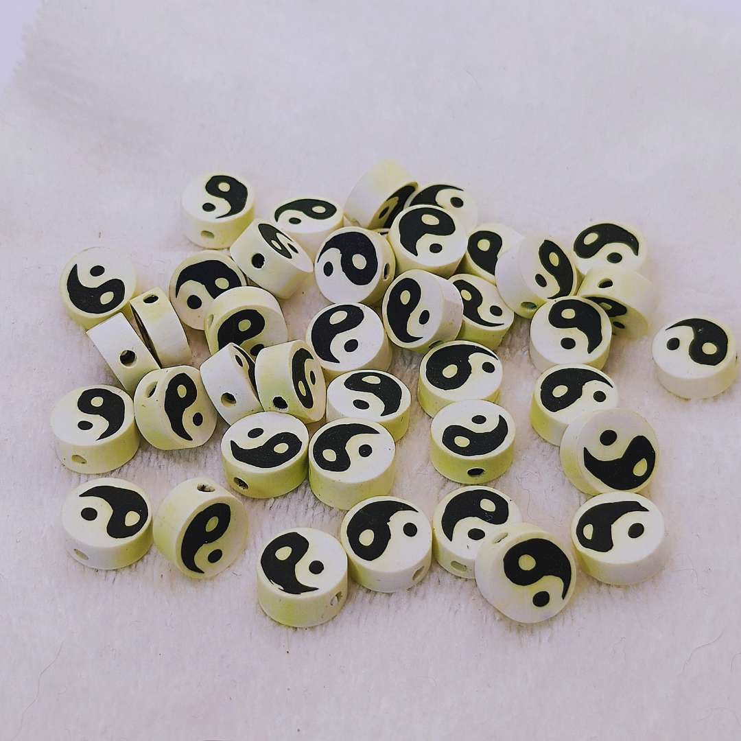 Pasador Fimo Figuras 10 mm  -  Tira de 39 Unidades