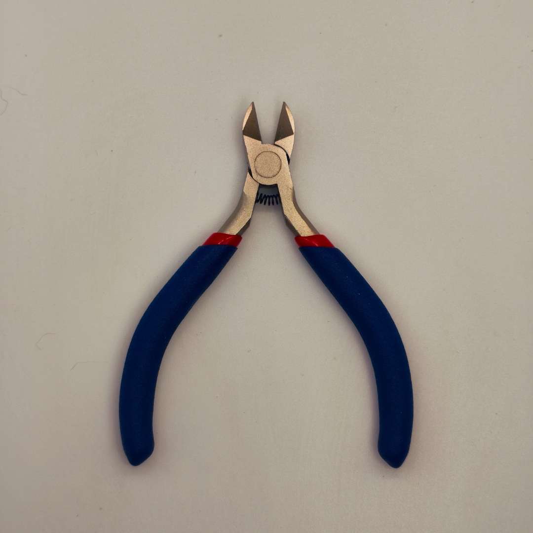 Pinza Metal Punta Piqueta  -  Paquete de 1 Unidades