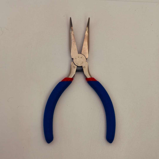Pinza Metal Punta Plana Curva  -  Paquete de 1 Unidades