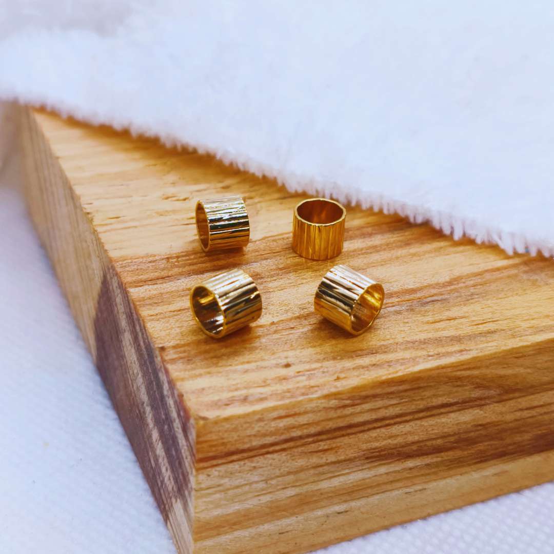 Separador Gold Filled Cilindro Lineas 06 mm  -  Paquete de 4 Unidades